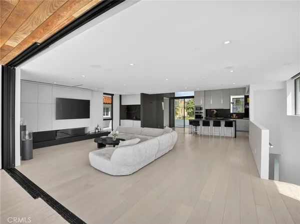 $16,500 | 703 North Lucia Avenue, Redondo Beach, CA 90277