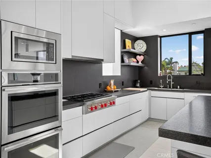 a bathroom with a toilet