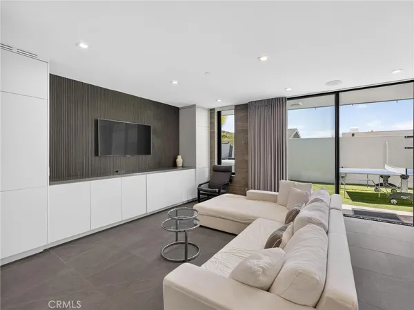 $16,500 | 703 North Lucia Avenue, Redondo Beach, CA 90277