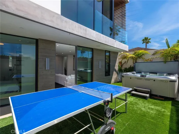 $16,500 | 703 North Lucia Avenue, Redondo Beach, CA 90277