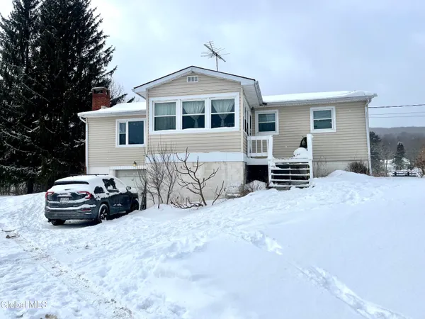 $200,000 | 693 Highway 10, Jefferson, NY 12167