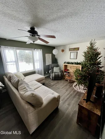 $200,000 | 693 Highway 10, Jefferson, NY 12167
