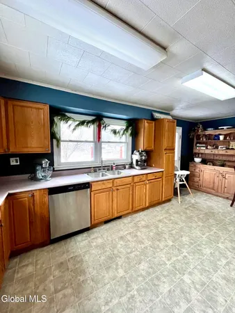 $200,000 | 693 Highway 10, Jefferson, NY 12167