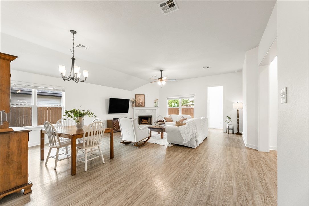1907 Cambria Drive Bryan, TX 77807 - Photo 4 of 31