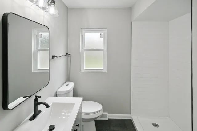 $3,400 | 4737 Belmont Road, Downers Grove, IL 60515