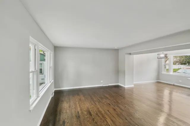 $3,400 | 4737 Belmont Road, Downers Grove, IL 60515