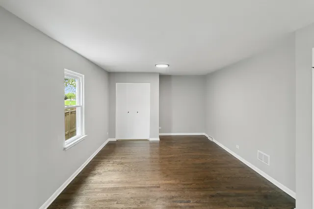 $3,400 | 4737 Belmont Road, Downers Grove, IL 60515