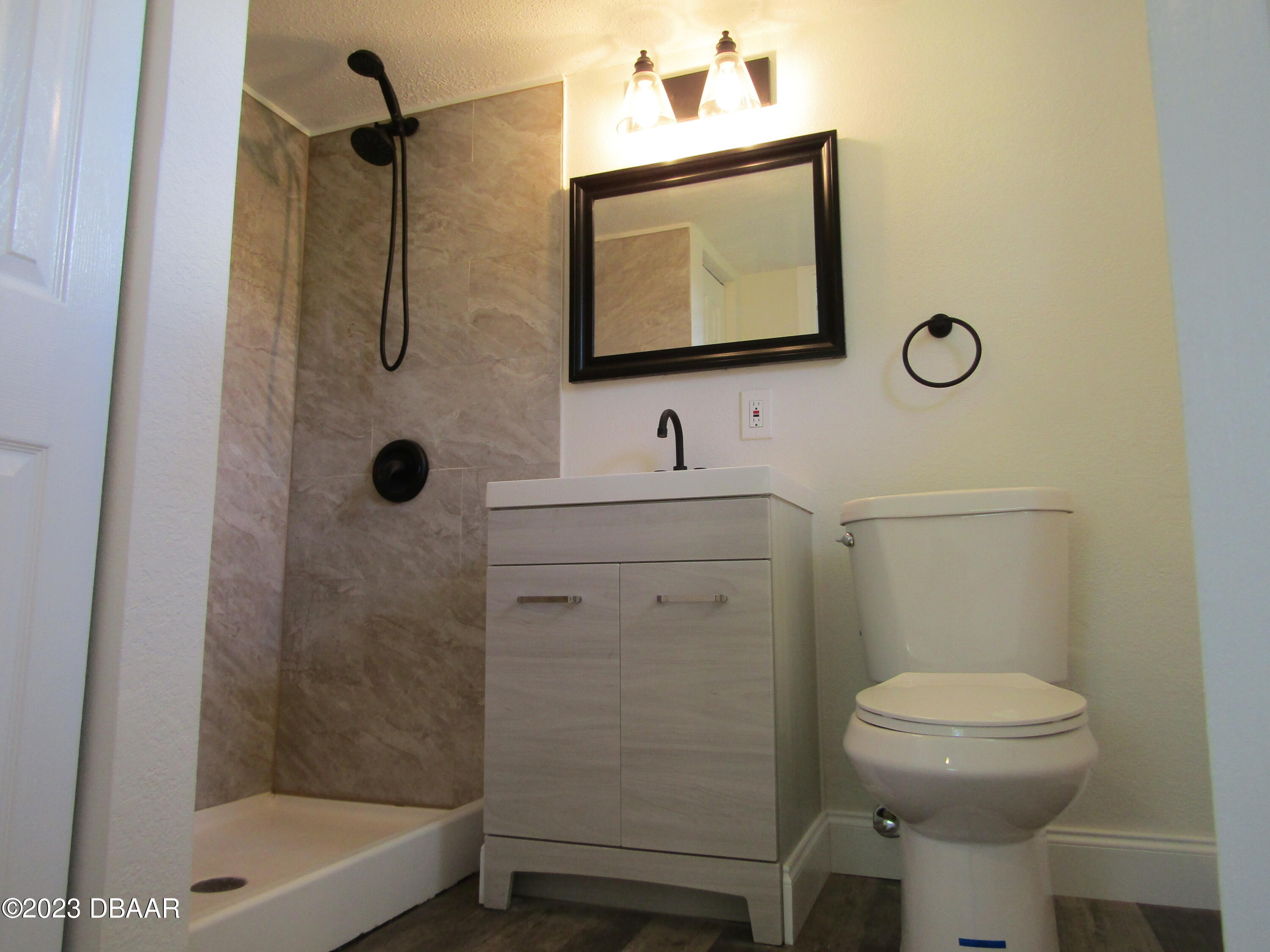 553 Ruth Street Port Orange, FL 32127 - Photo 9 of 15 553 Ruth Master Bath