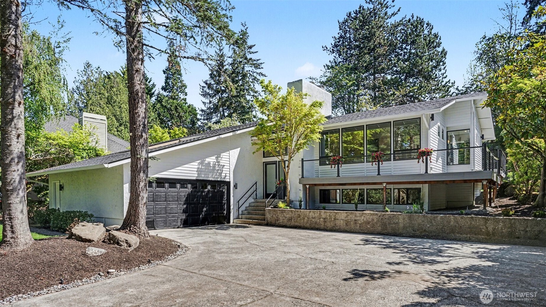 6560 West Mercer Way Mercer Island, WA 98040 - Photo 1 of 25