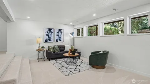 $2,400,000 | 6560 West Mercer Way, Mercer Island, WA 98040