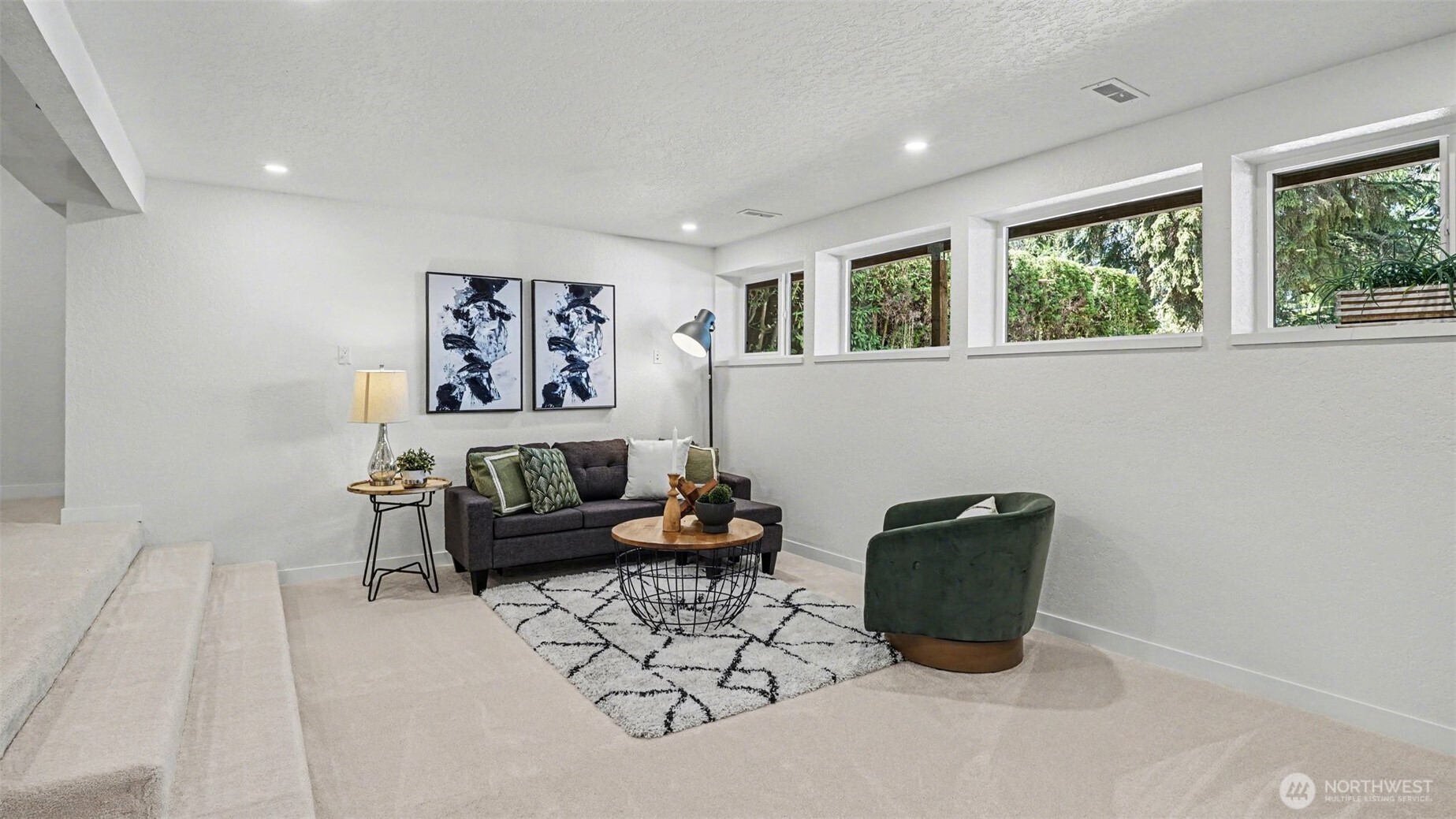 6560 West Mercer Way Mercer Island, WA 98040 - Photo 17 of 25