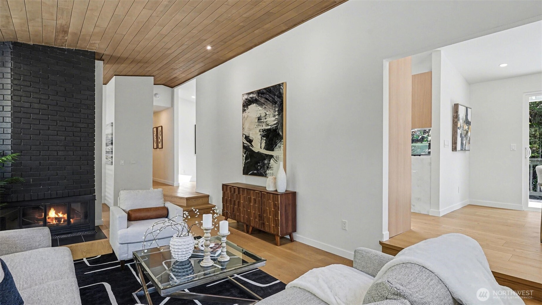 6560 West Mercer Way Mercer Island, WA 98040 - Photo 4 of 25