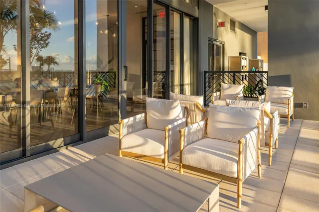 $4,000 | 159 Northeast 6th Street, Unit 3610, Miami, FL 33132