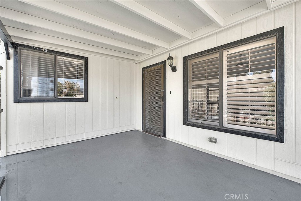 44591 Springwood Circle Hemet, CA 92544 - Photo 5 of 74