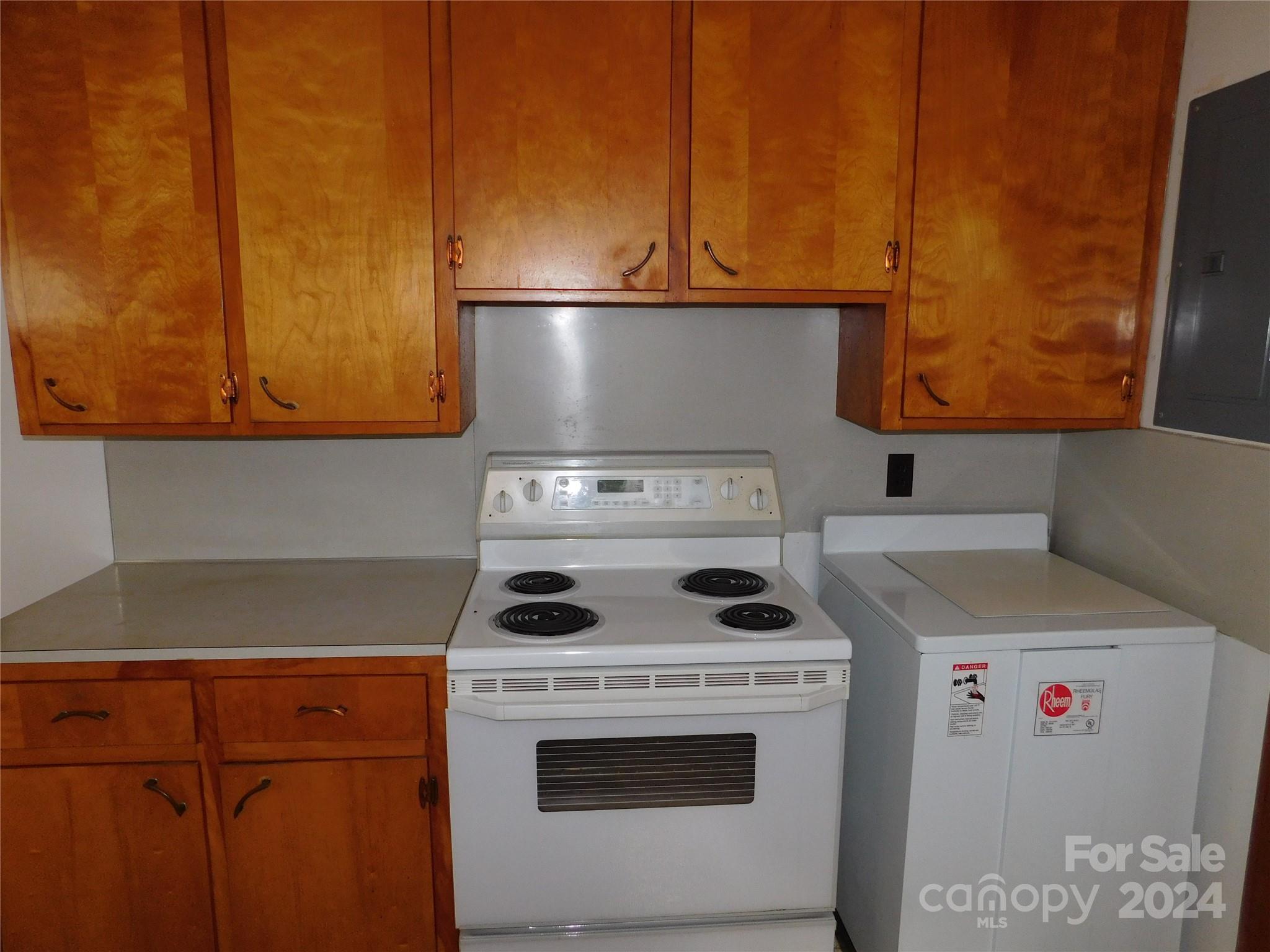 175 Fairmount Road Statesville, NC 28625 - Photo 20 of 30 a utility room with dryer and washer