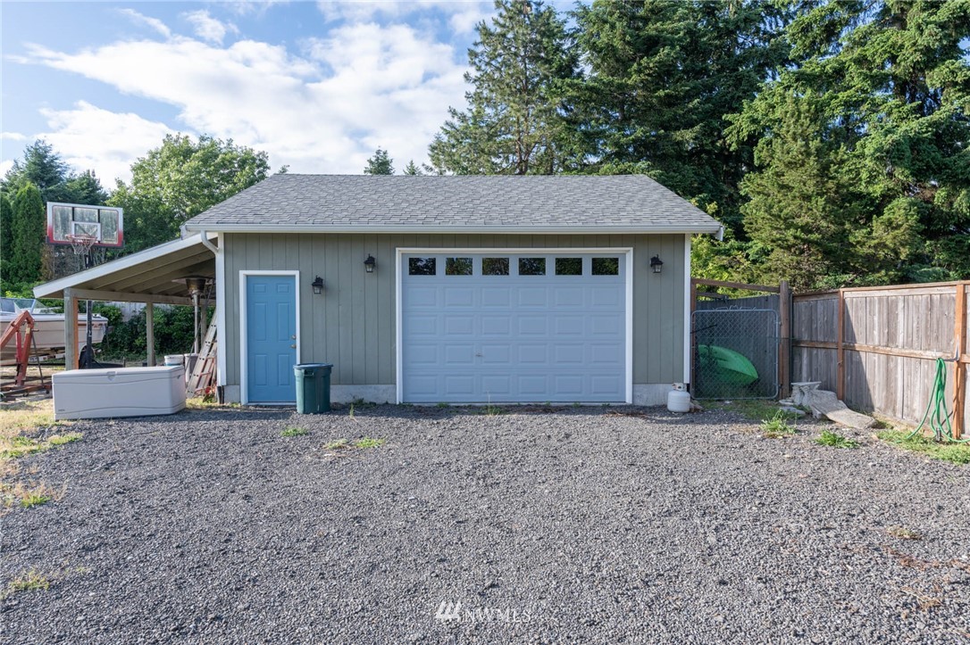 9012 Applegate Loop Southwest Rochester, WA 98579 - Photo 8 of 29