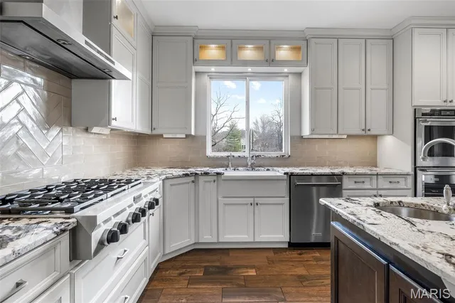 $715,000 | 17635 Westhampton Woods Drive, Wildwood, MO 63005