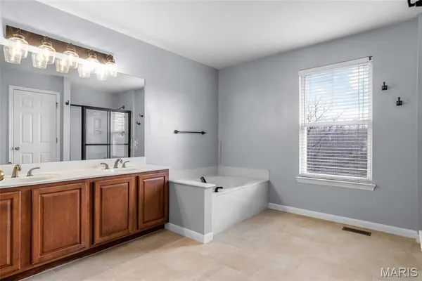 $702,500 | 17635 Westhampton Woods Drive, Wildwood, MO 63005