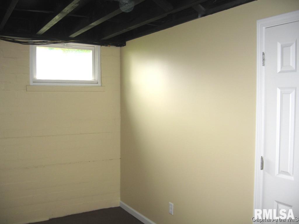 1264 Jeffries Road Springfield, IL 62707 - Photo 17 of 26 Gallery Image 17