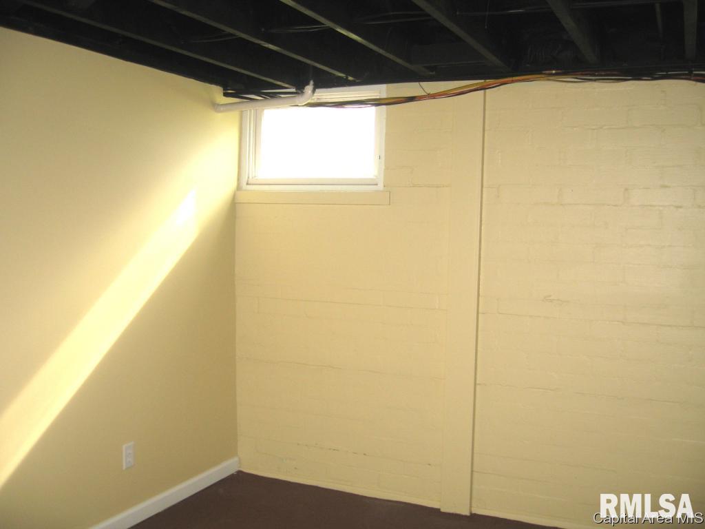 1264 Jeffries Road Springfield, IL 62707 - Photo 18 of 26 Gallery Image 18