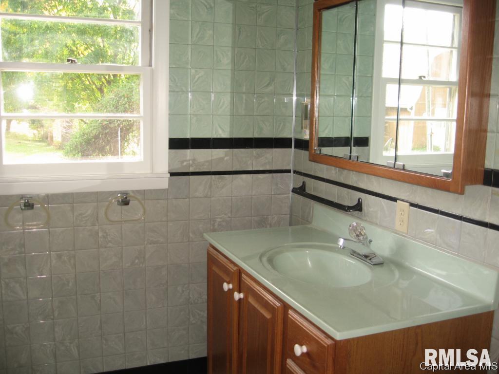 1264 Jeffries Road Springfield, IL 62707 - Photo 8 of 26 Gallery Image 8