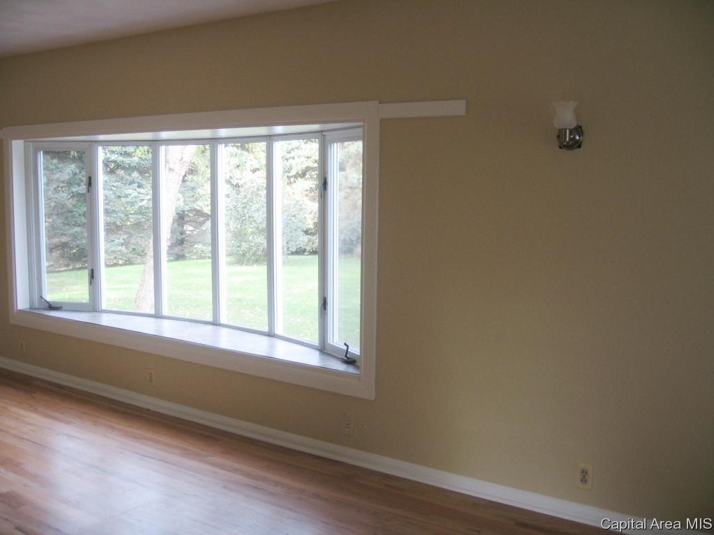 1264 Jeffries Road Springfield, IL 62707 - Photo 9 of 26 Gallery Image 9