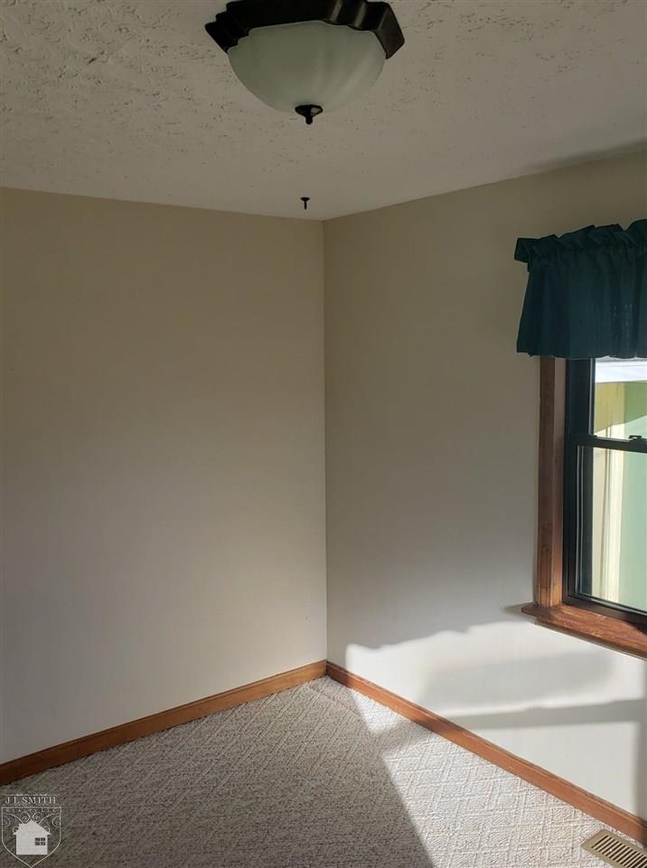 3130 Range Road Port Huron, MI 48060 - Photo 37 of 56 First floor bedroom