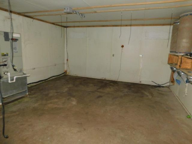 947 Martini Road Cincinnati, OH 45233 - Photo 14 of 37 Gallery Image 14