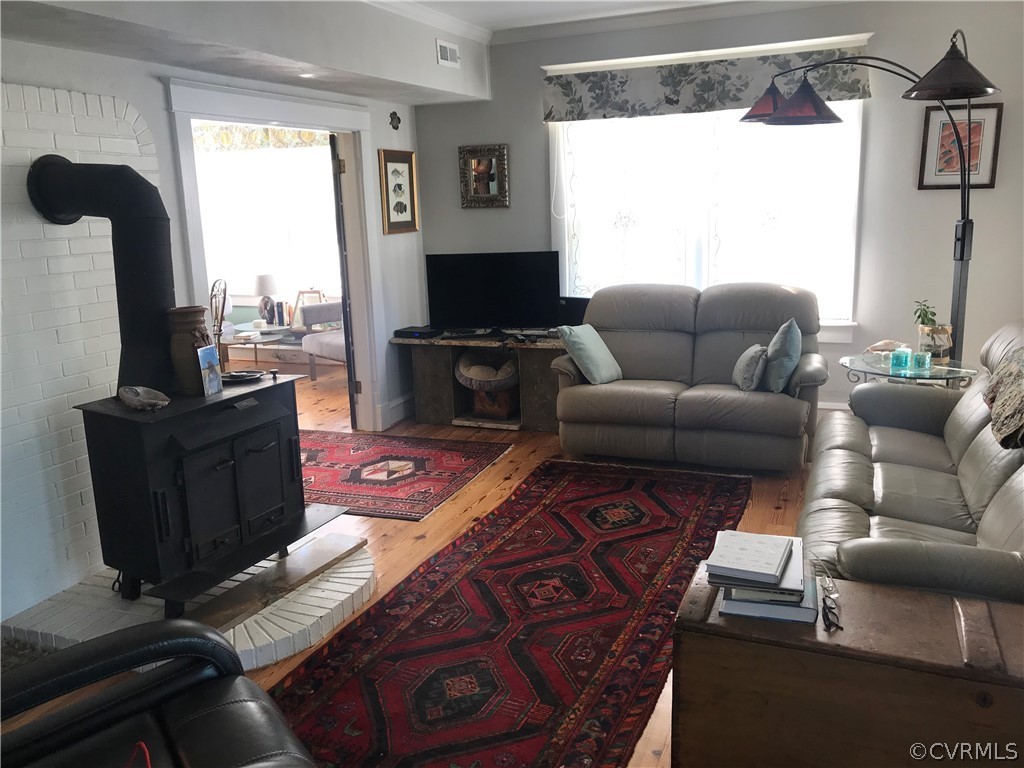131 Routten Road Hampton, VA 23664 - Photo 14 of 34 Family room view 2