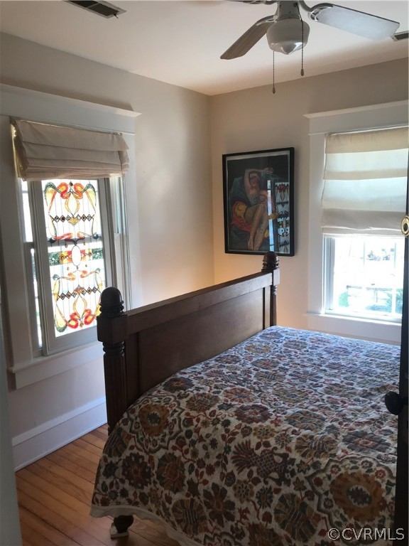 131 Routten Road Hampton, VA 23664 - Photo 21 of 34 bedroom 2 w/ c/fan would also make a nice office