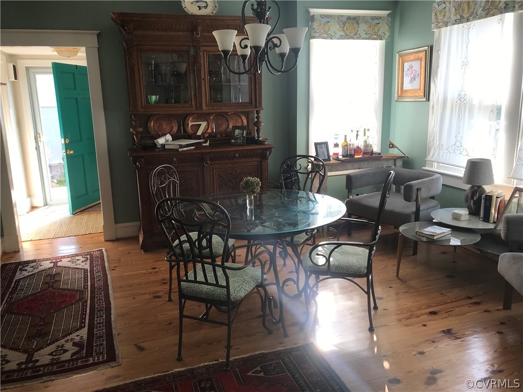131 Routten Road Hampton, VA 23664 - Photo 7 of 34 Dining room view 1