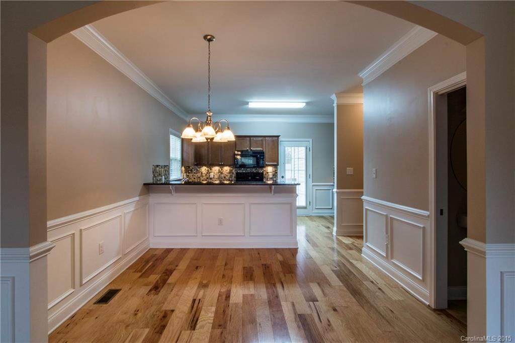 142 Ridge Bluff Road, Unit 117 Mooresville, NC 28115 - Photo 4 of 24 Gallery Image 4