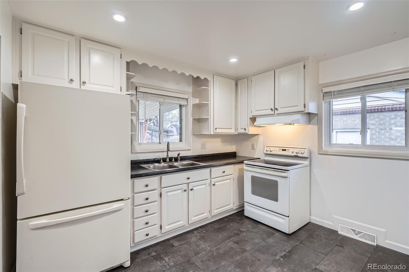 7251 Raritan Street Denver, CO 80221 - Photo 8 of 30 Gallery Image 8