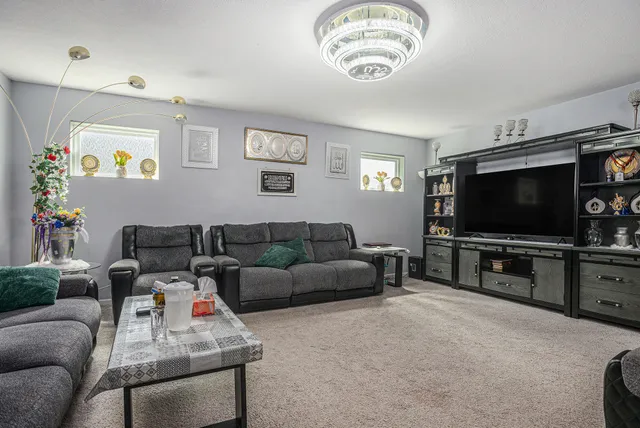 $344,900 | 202 Beymoure Street, Kalamazoo, MI 49009