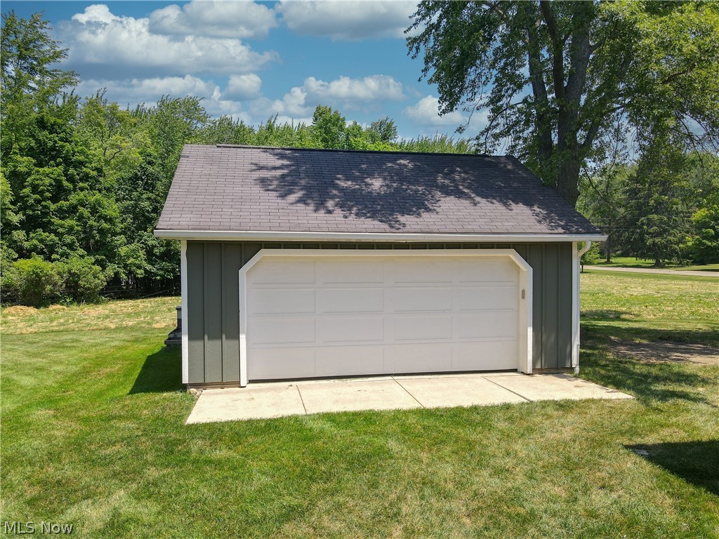 15834 Hemlock Road Chagrin Falls, OH 44022 - Photo 29 of 32