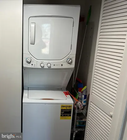 $300,000 | 402 Firethorne Court, Sewell, NJ 08080