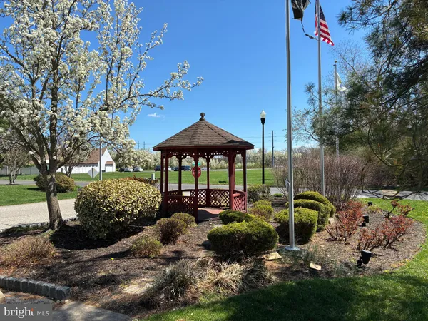 $300,000 | 402 Firethorne Court, Sewell, NJ 08080
