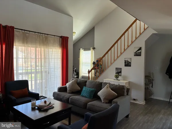 $300,000 | 402 Firethorne Court, Sewell, NJ 08080