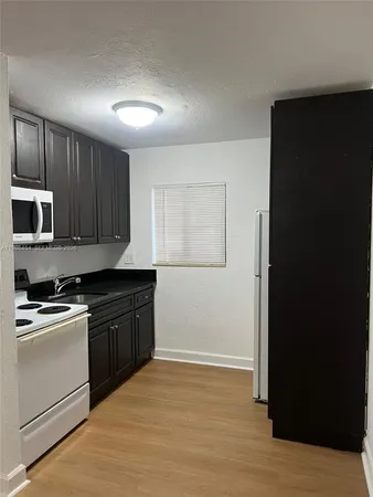 $2,100 | 180 Northeast 71st Street, Unit 2, Miami, FL 33138
