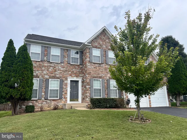 $788,000 | 16317 Eagle Flight Circle, Woodbridge, VA 22191