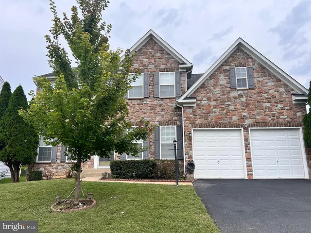 $788,000 | 16317 Eagle Flight Circle, Woodbridge, VA 22191