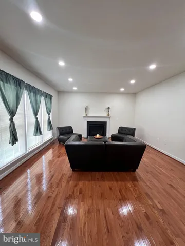 $788,000 | 16317 Eagle Flight Circle, Woodbridge, VA 22191