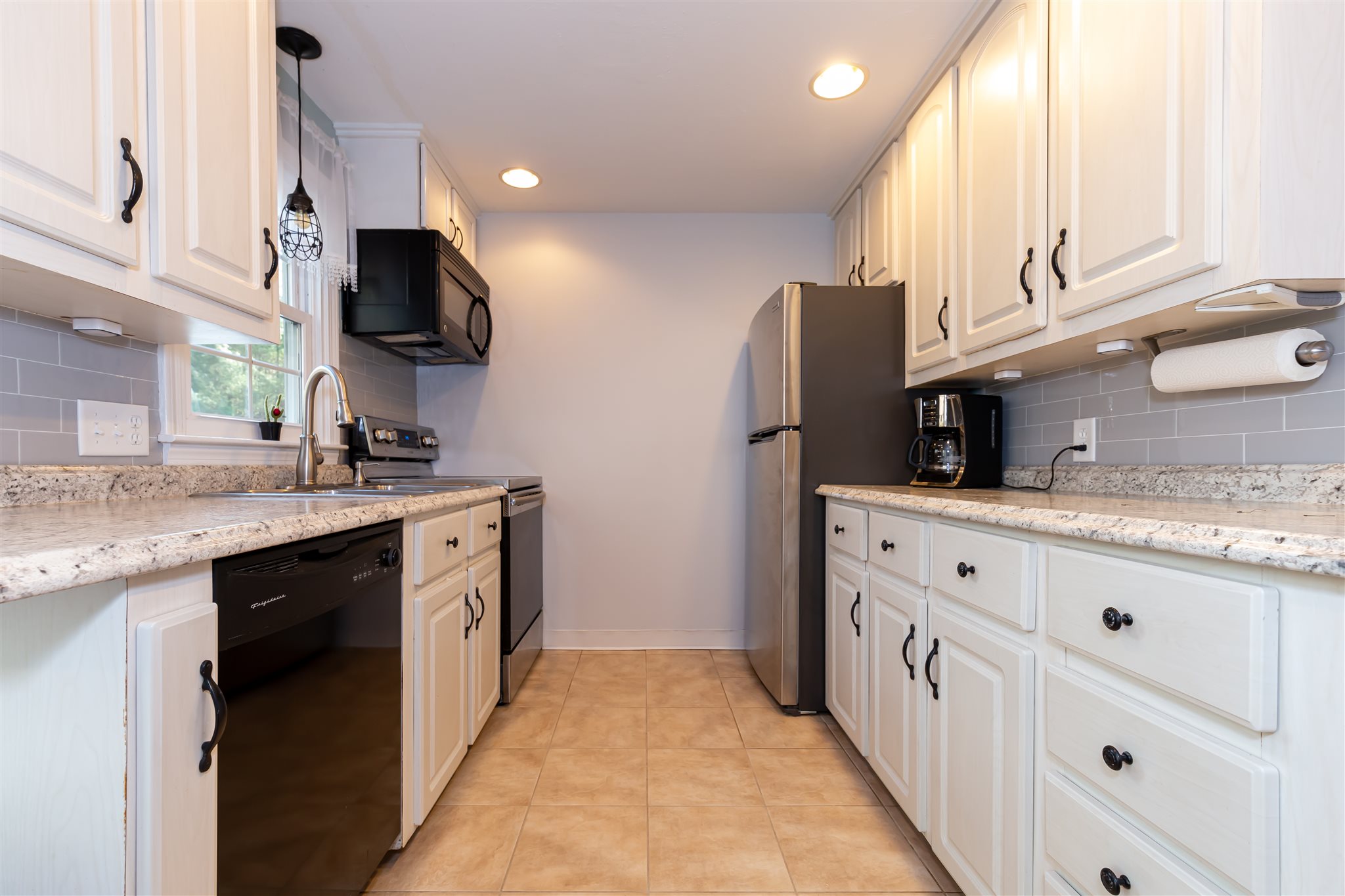 43 Horace Greeley Road Amherst, NH 03031 - Photo 14 of 40 Gallery Image 14
