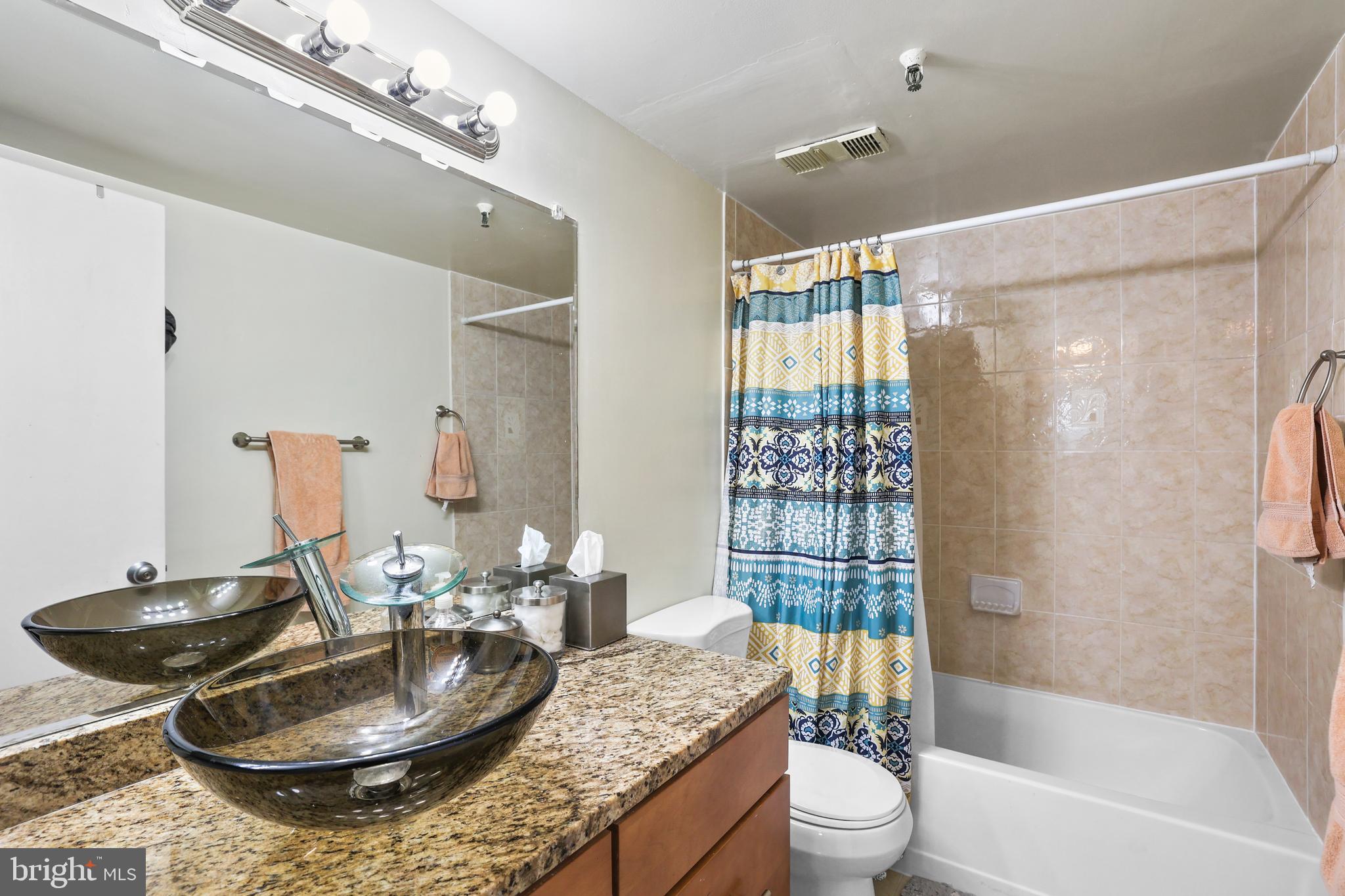 5911 Edsall Road, Unit 805 Alexandria, VA 22304 - Photo 18 of 36