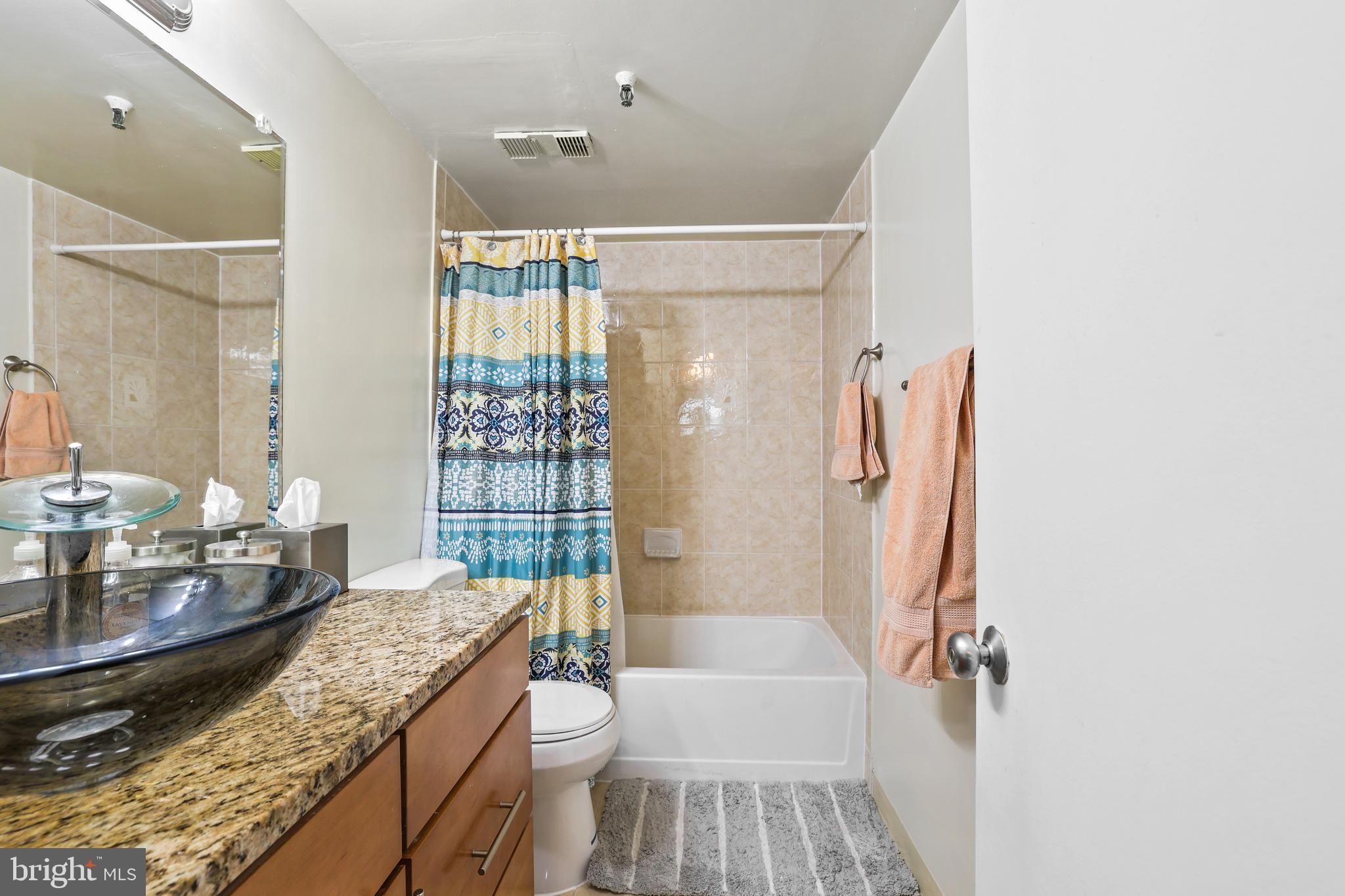 5911 Edsall Road, Unit 805 Alexandria, VA 22304 - Photo 19 of 36