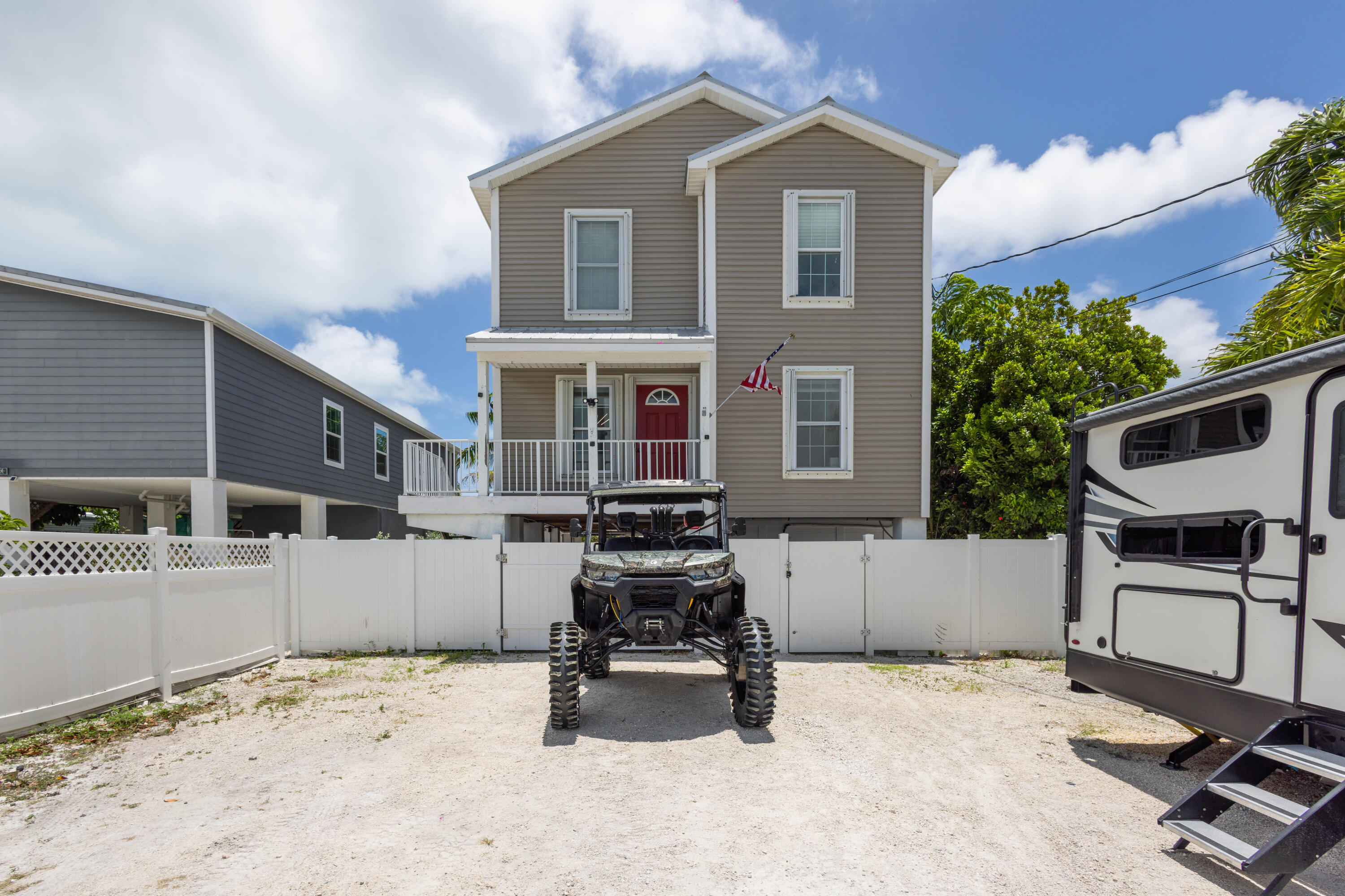 255 Mars Lane Key West, FL 33040 - Photo 2 of 43 Front