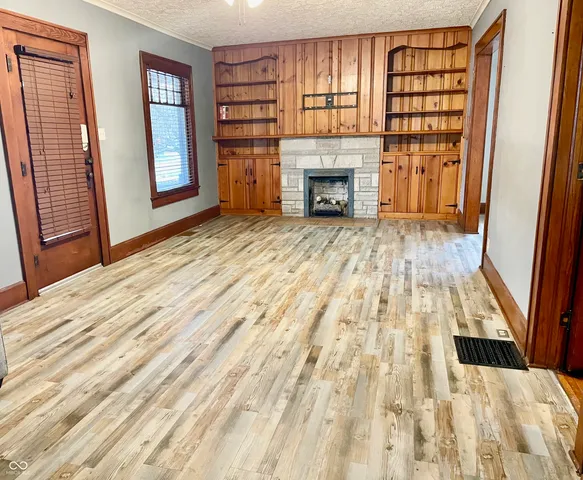 $235,000 | 413 East Washington Street, Greencastle, IN 46135