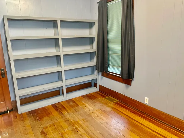 $235,000 | 413 East Washington Street, Greencastle, IN 46135