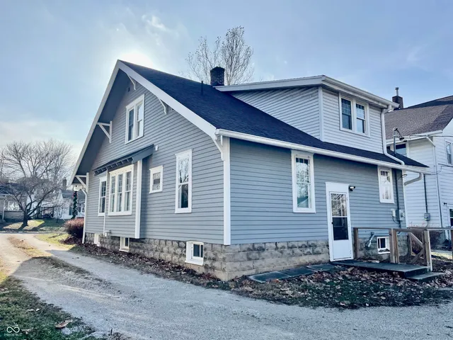 $235,000 | 413 East Washington Street, Greencastle, IN 46135