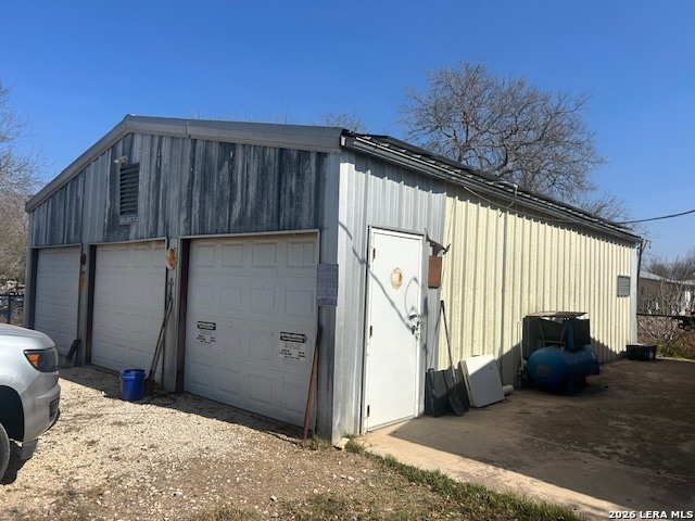 14 Guedea Street Batesville, TX 78829 - Photo 4 of 14